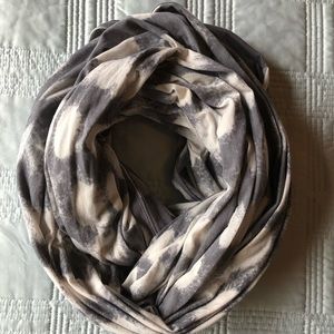Lululemon Infinity Scarf